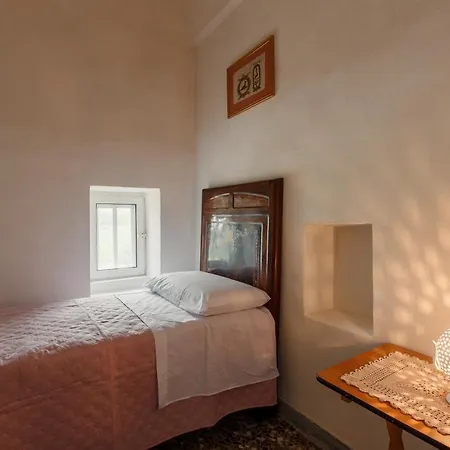 Fantastic Masseria Near Ostuni Apartment