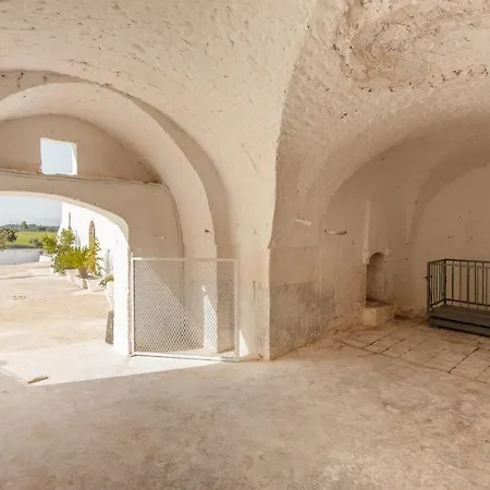 Fantastic Masseria Near Ostuni Apartment *